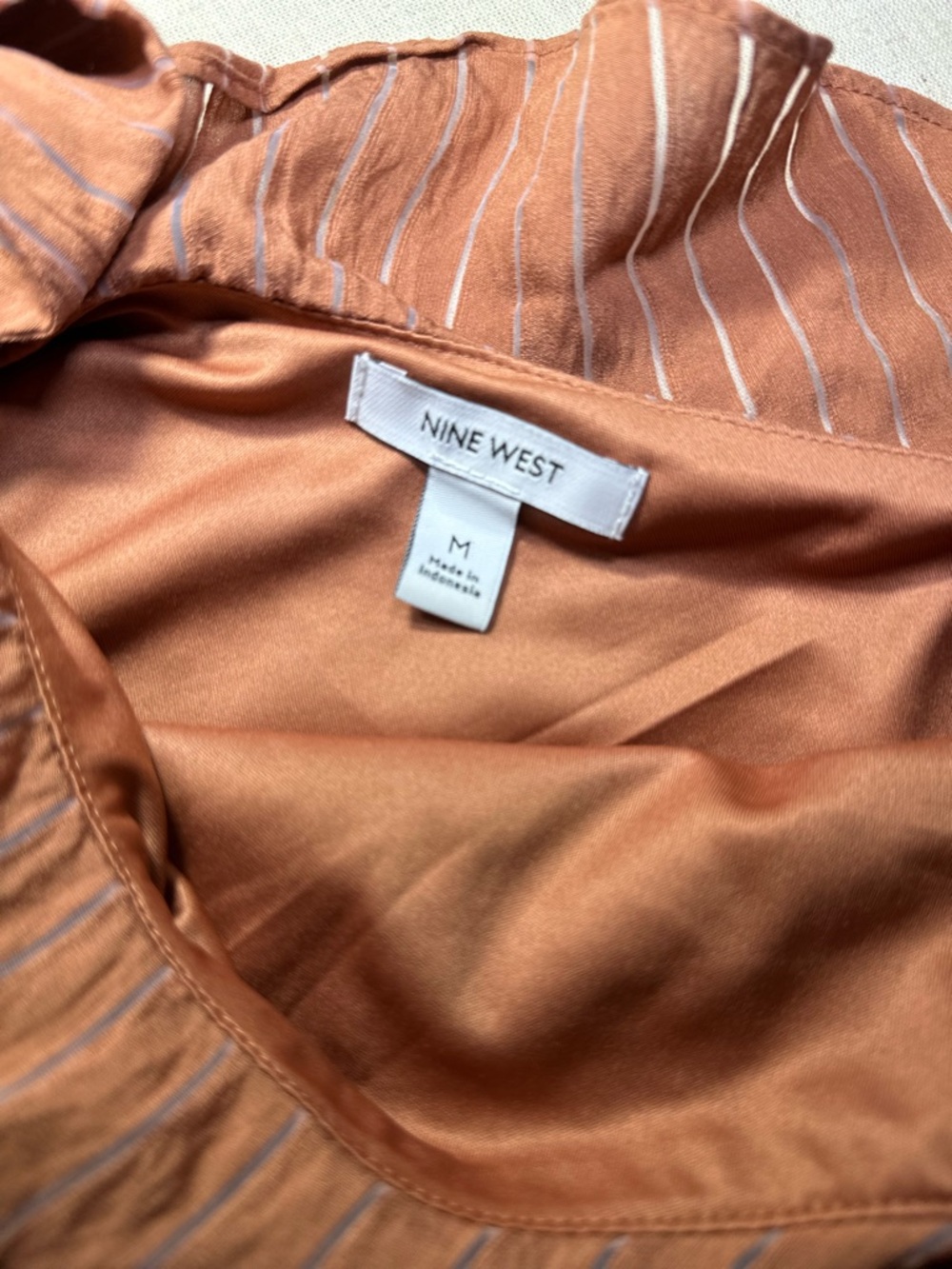 Nine West One-Shoulder Rust Bow Detail Women's summer shirt M #classic #chic - Picture 6 of 7